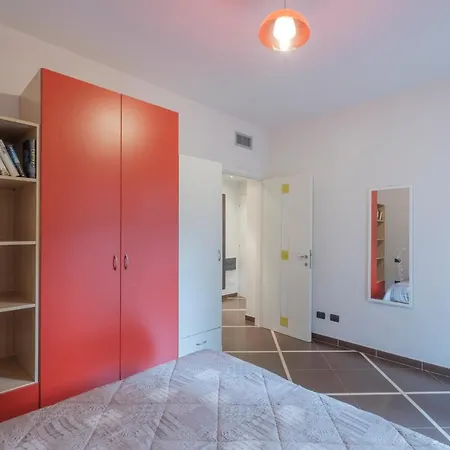 Aura - 2 Bedrooms *
