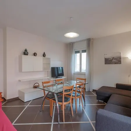 Aura - 2 Bedrooms